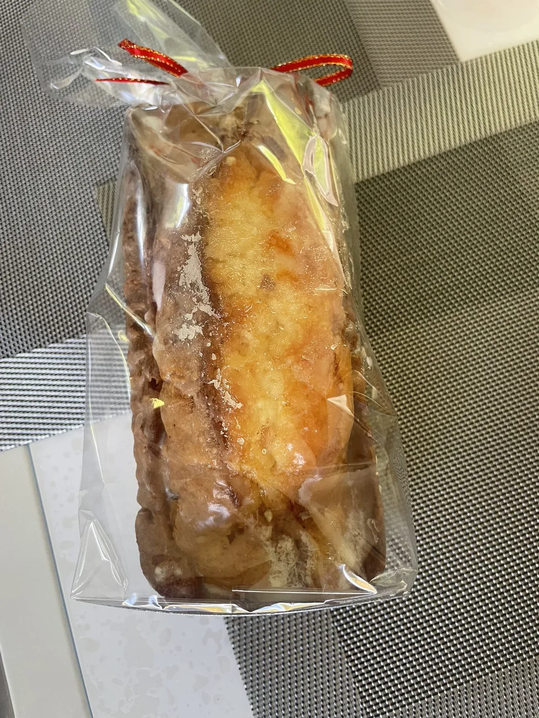Cake citron artisanal emballé — pâtisserie Montenois Doubs