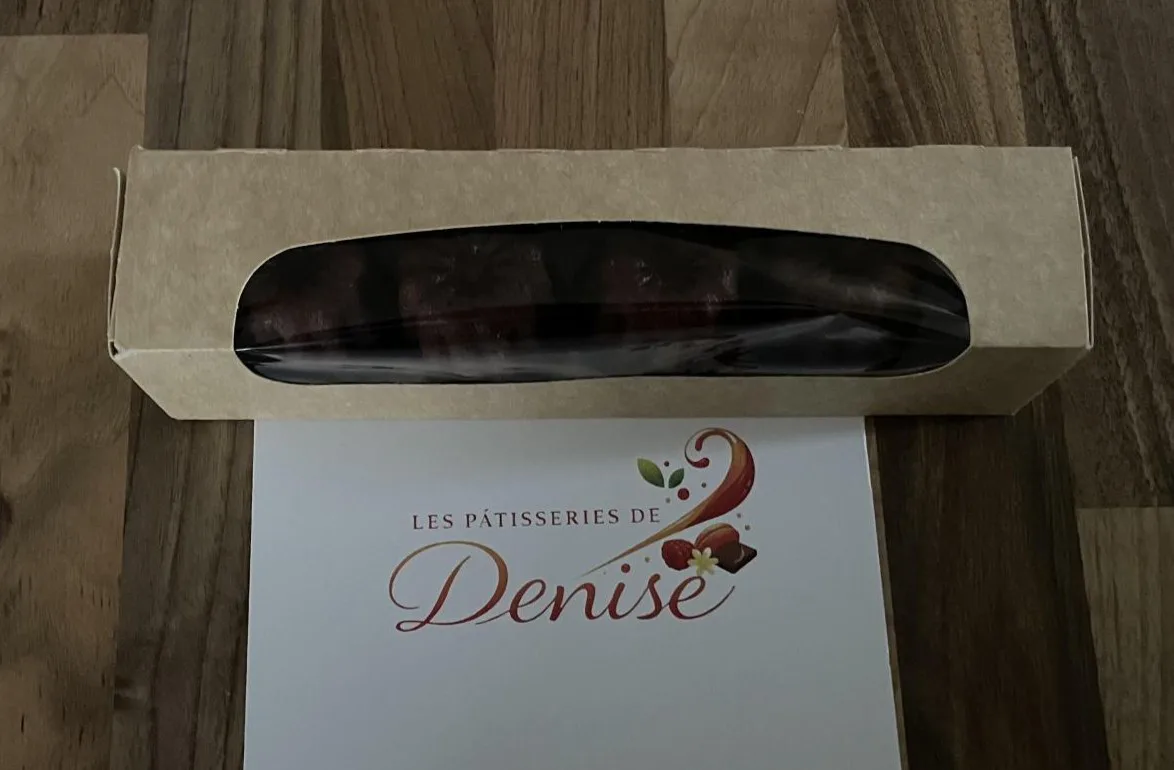 Cannelés emballés — coffret cadeau pâtisserie Doubs